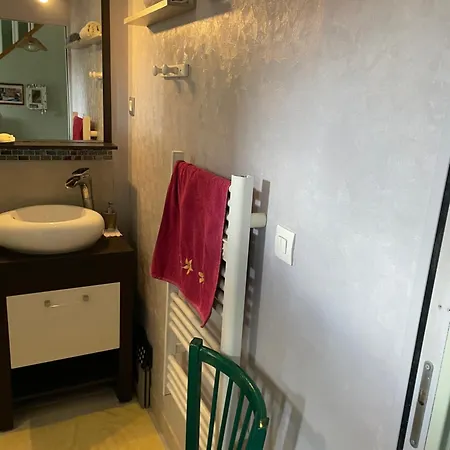 Maison Avec Balcon 아파트 *